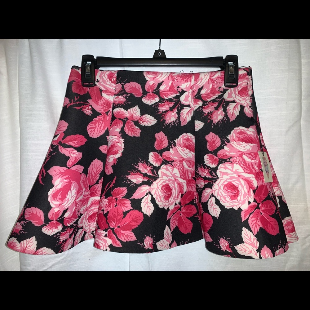 Pink & black floral mini skirt